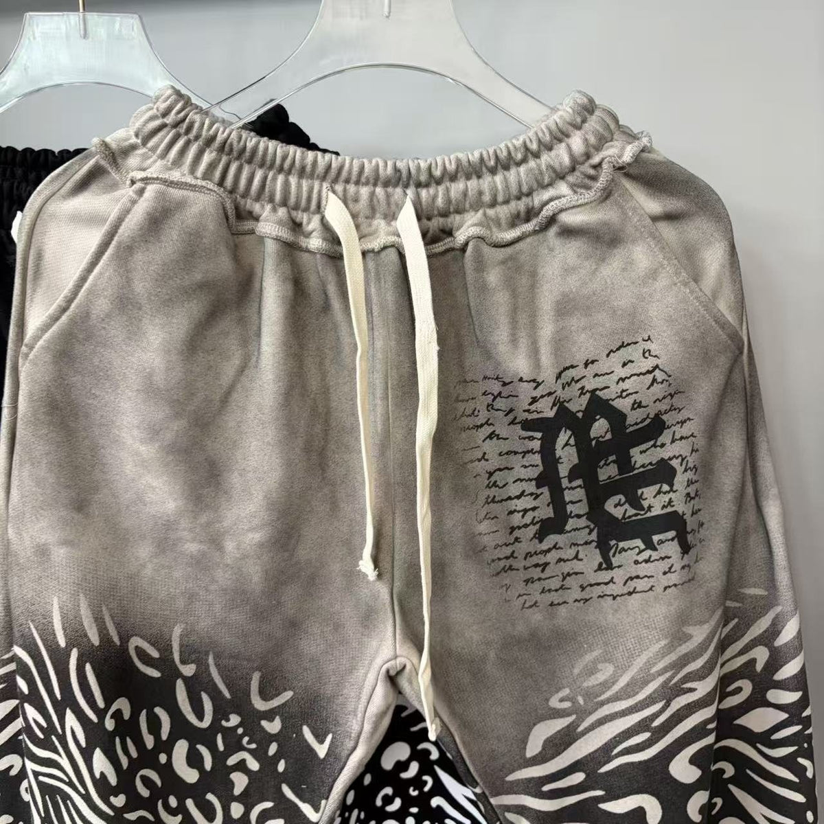 MIXED EMOTION Abstract Face Print Wide-Leg Pants