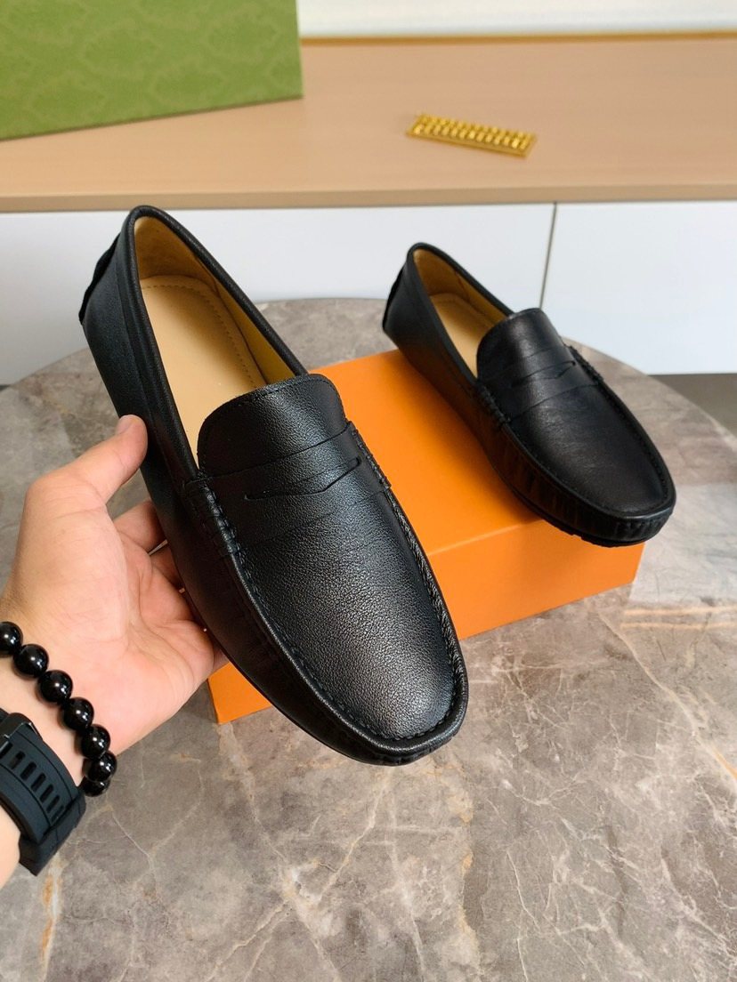 Louis Vuitton Men's Black Moc-Toe Loafers